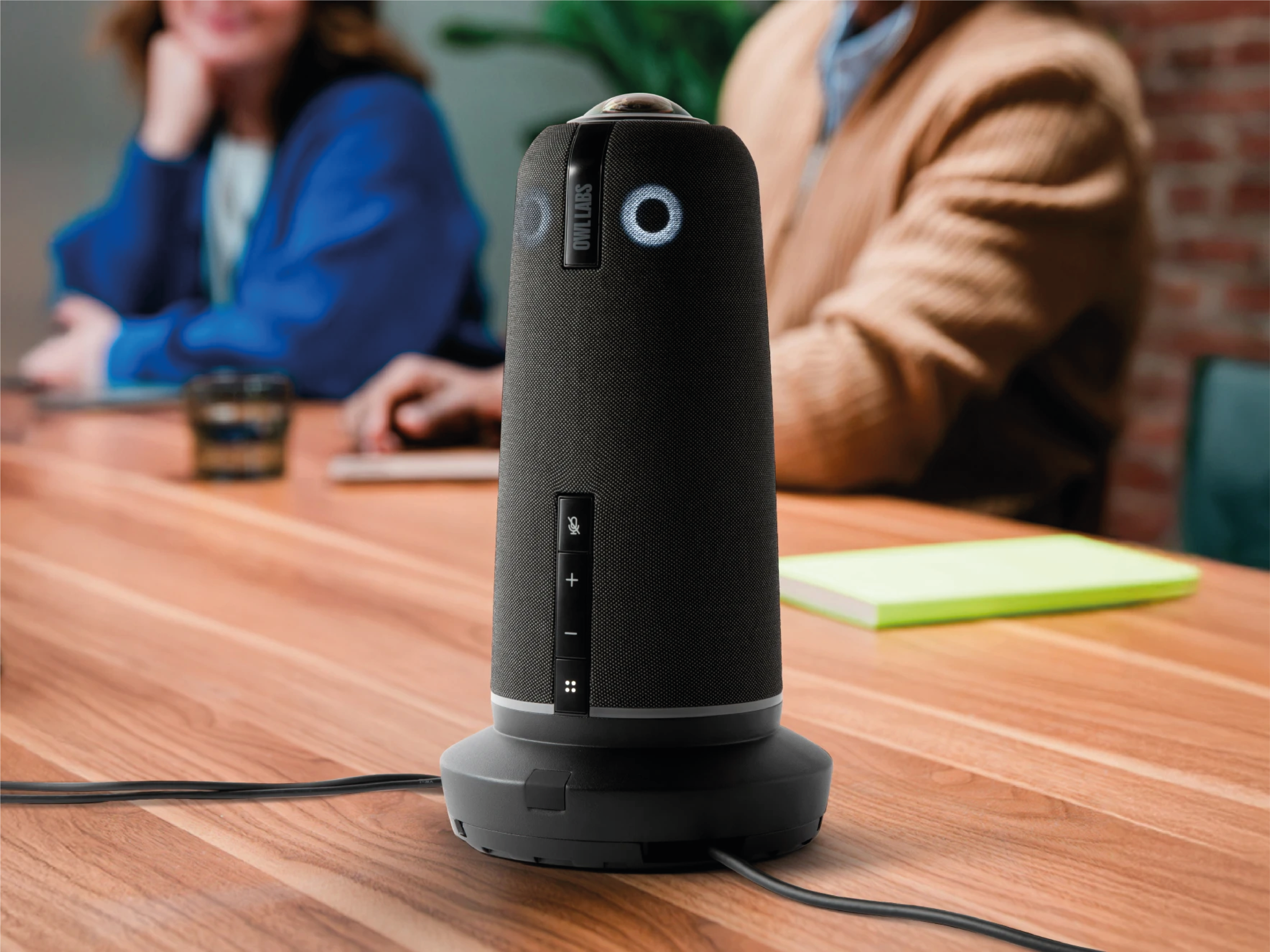 Hybrid meeting with Meeting Owl